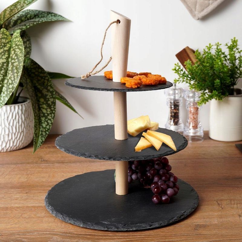 Food holder with 3 layers