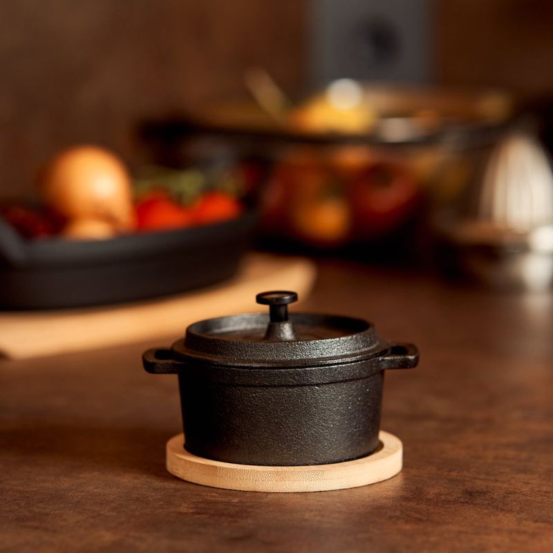 Pot and serving board set