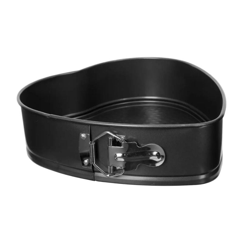 Heart-shaped baking pan