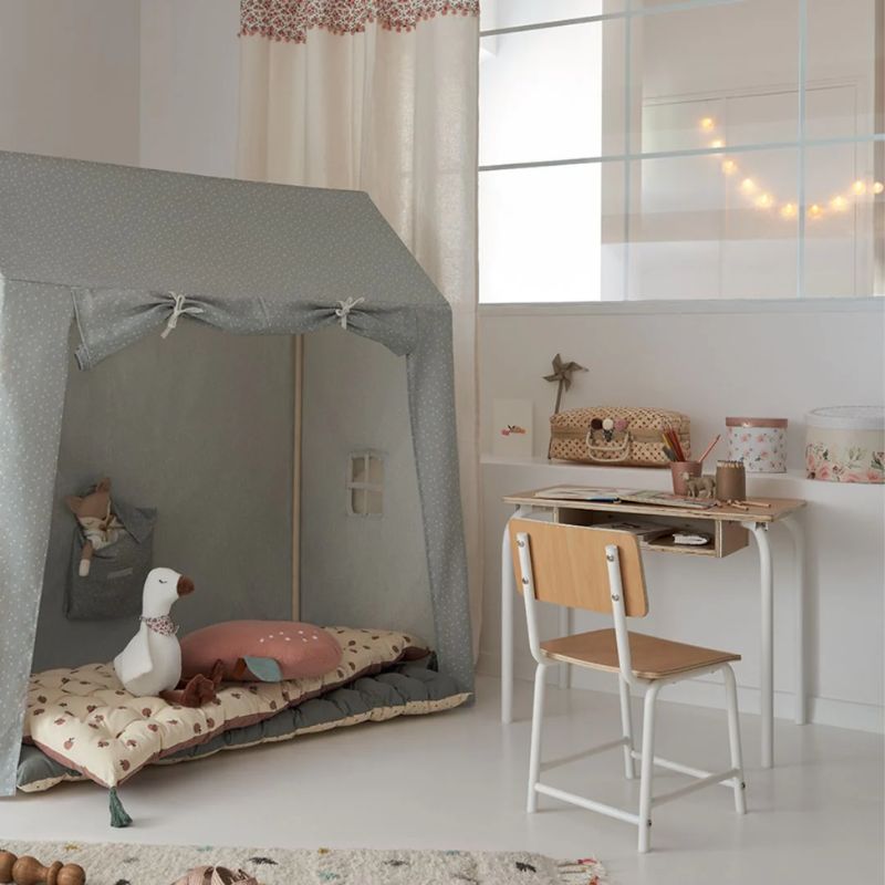 CHARLIE school chair